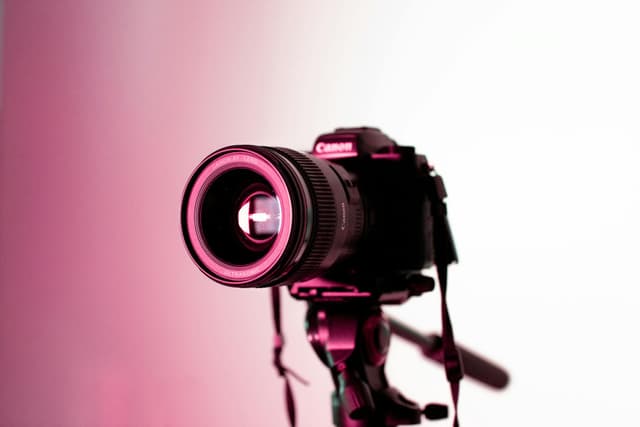 Drone vs DSLR: Which Is Better for Real Estate Photography in 2025?